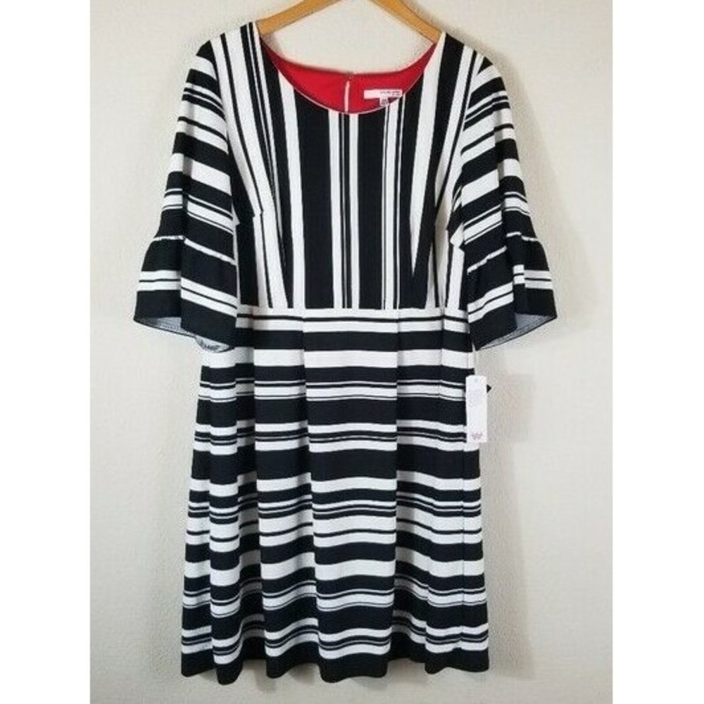 NEW Studio One White/Black striped knee length flared dress 18W Pleated Pretty!